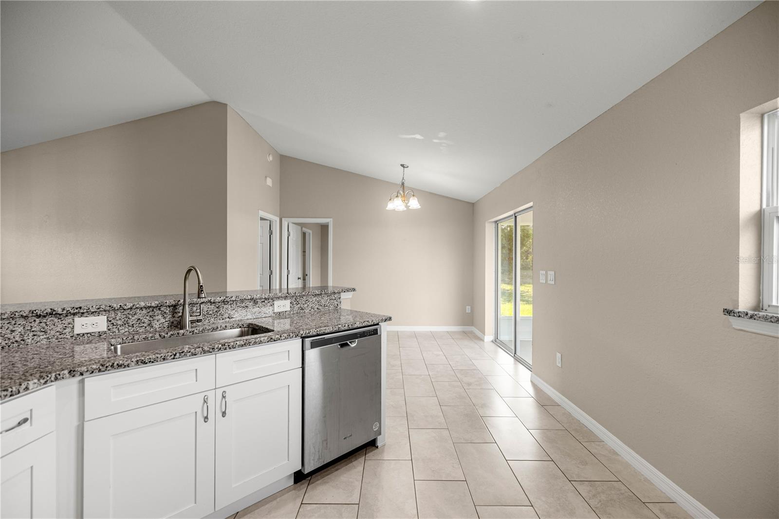 MARION OAKS UN 3 - Residential Lease