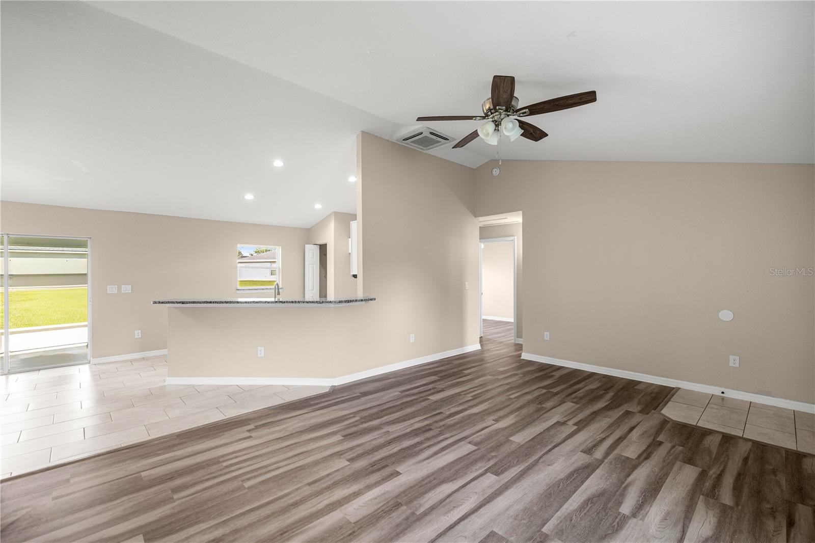 MARION OAKS UN 3 - Residential Lease