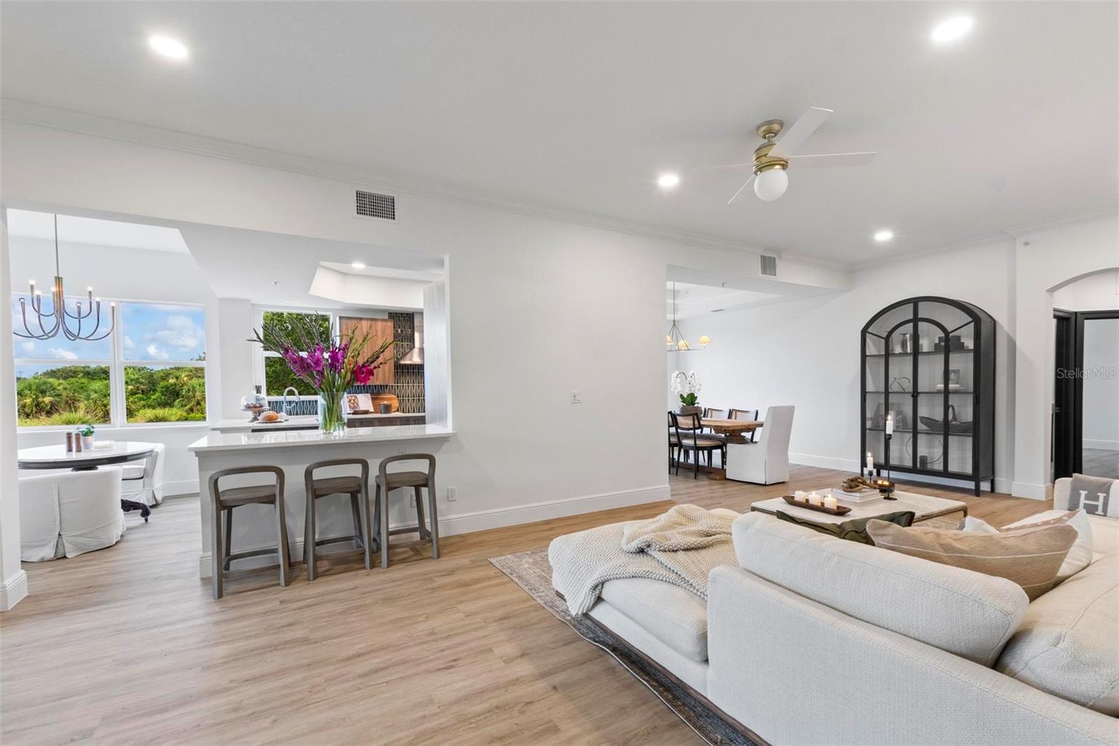 GRAND VISTA CONDO - Residential