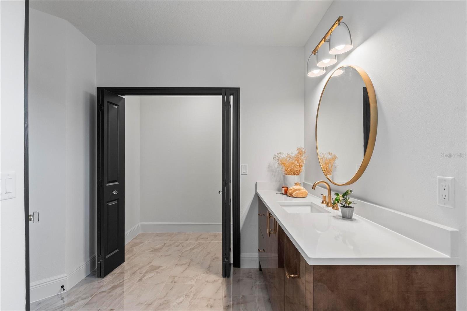GRAND VISTA CONDO - Residential
