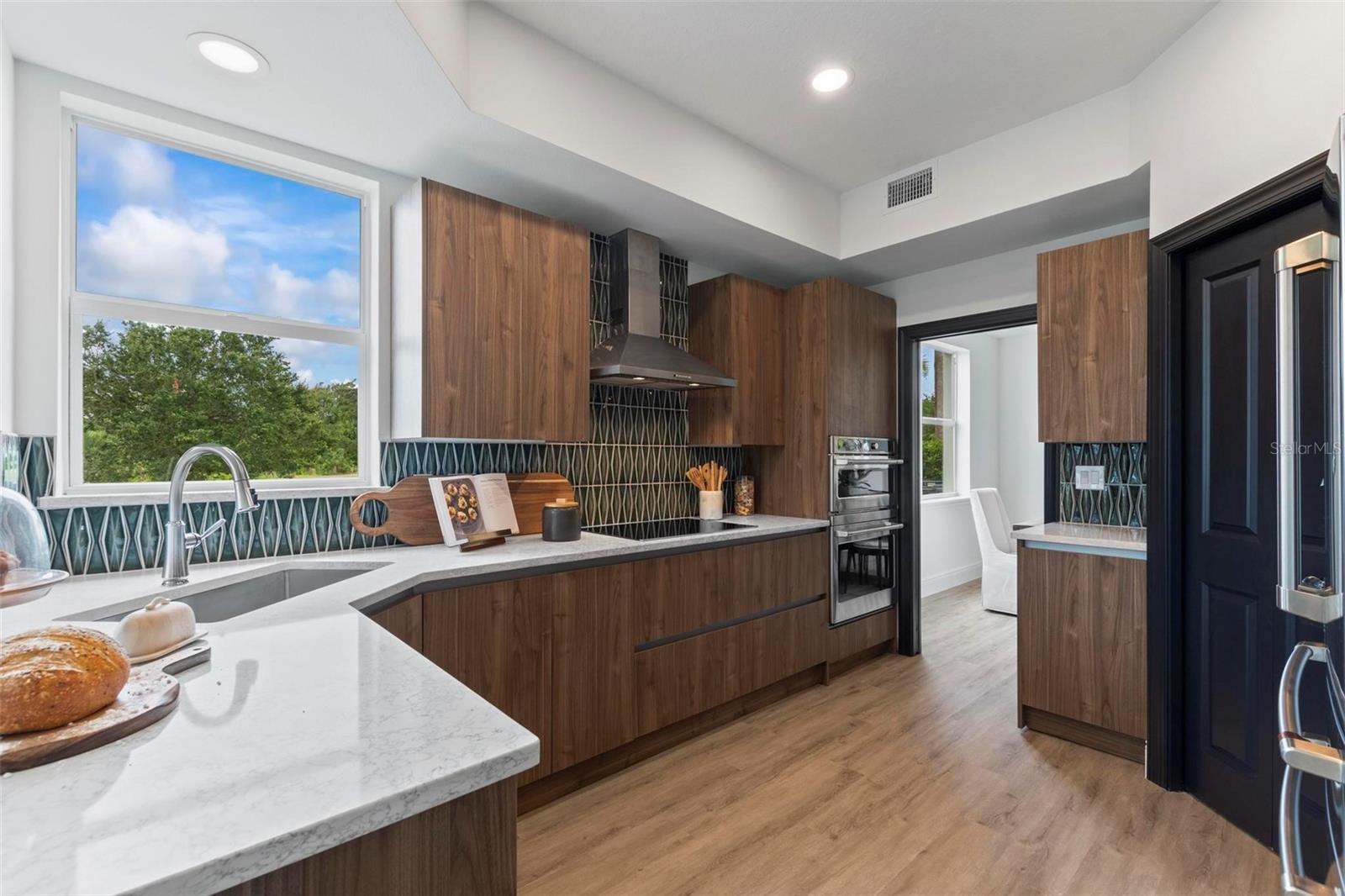 GRAND VISTA CONDO - Residential