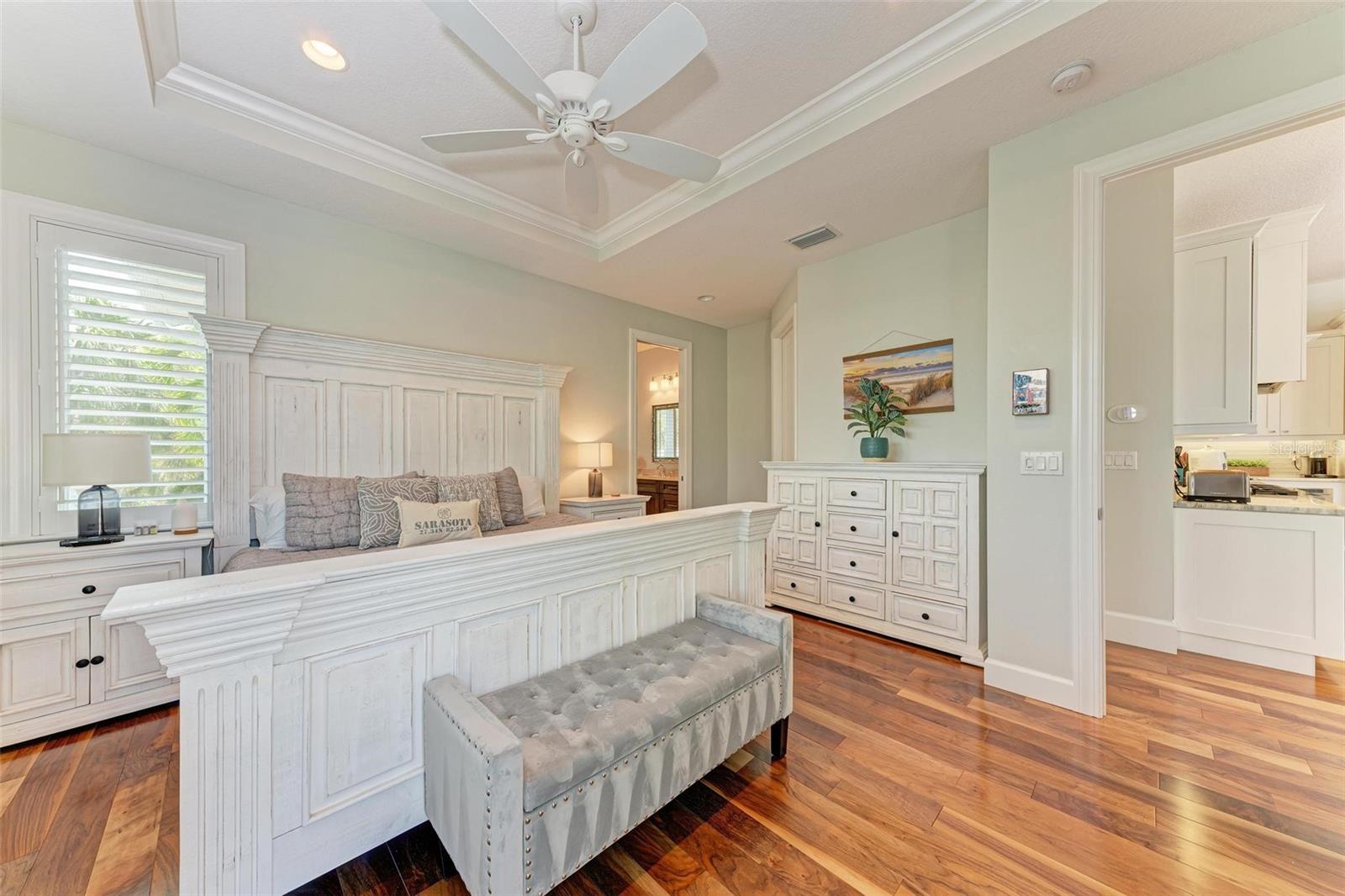 LONGBOAT KEY - Residential