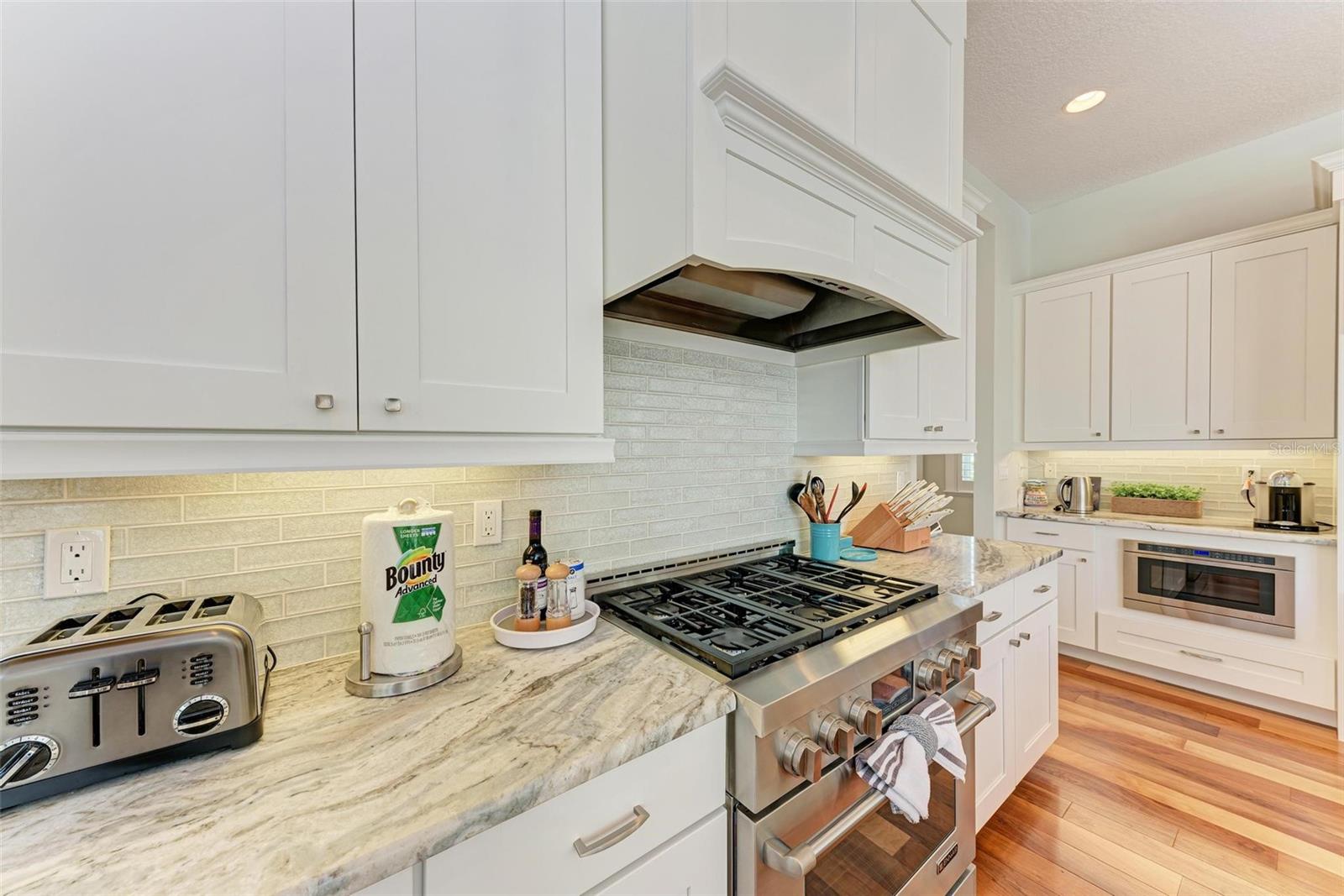 LONGBOAT KEY - Residential