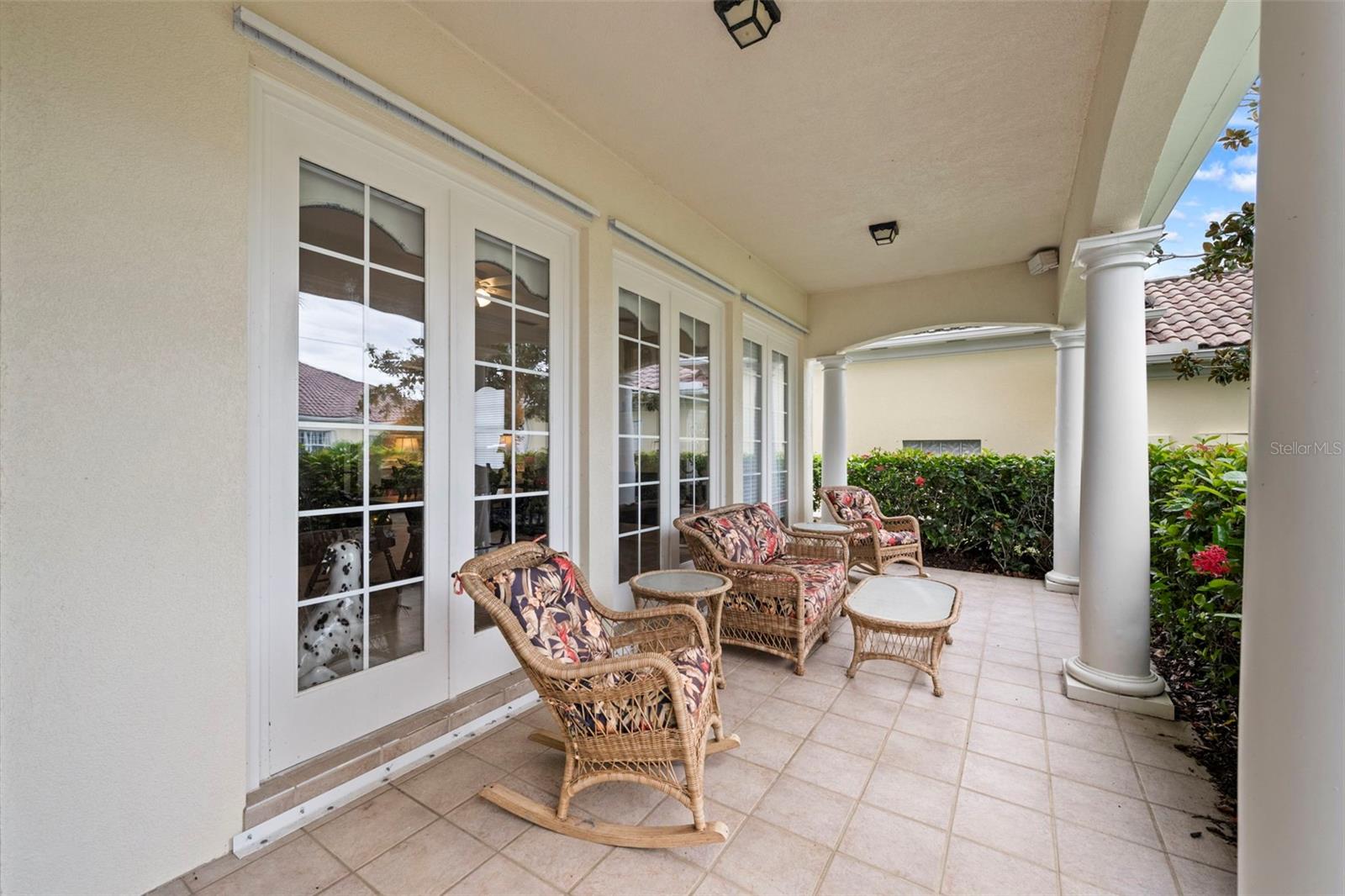 VILLAGEWALK - Residential