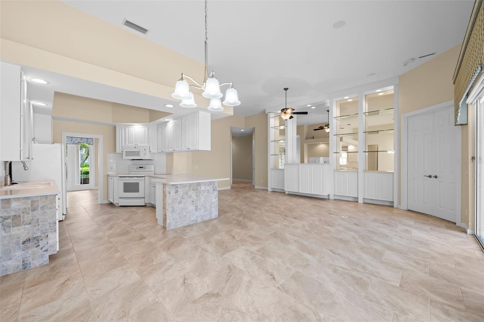 VILLAGEWALK - Residential