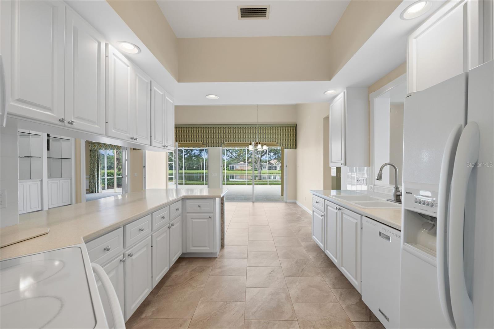 VILLAGEWALK - Residential