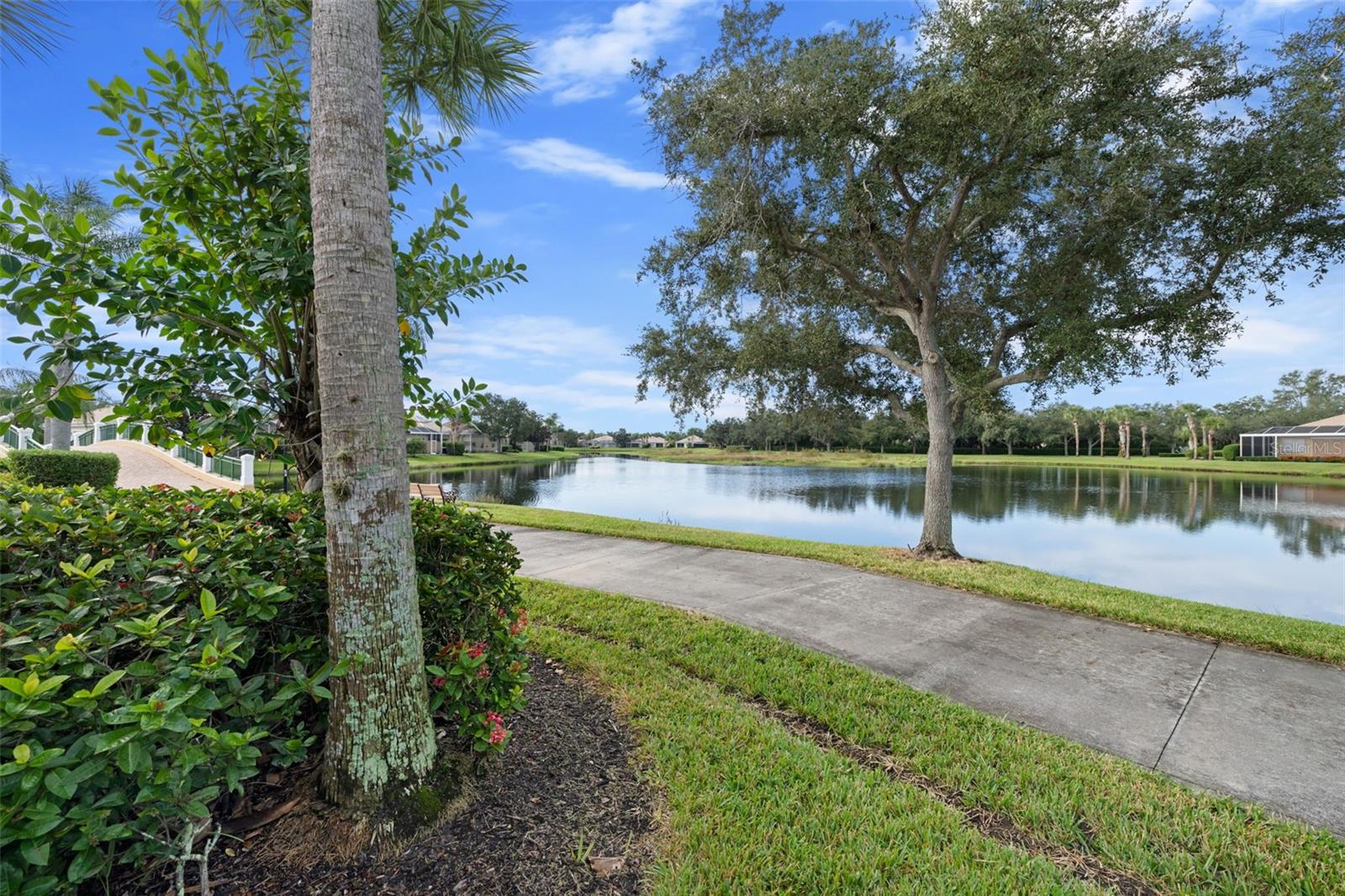 VILLAGEWALK - Residential