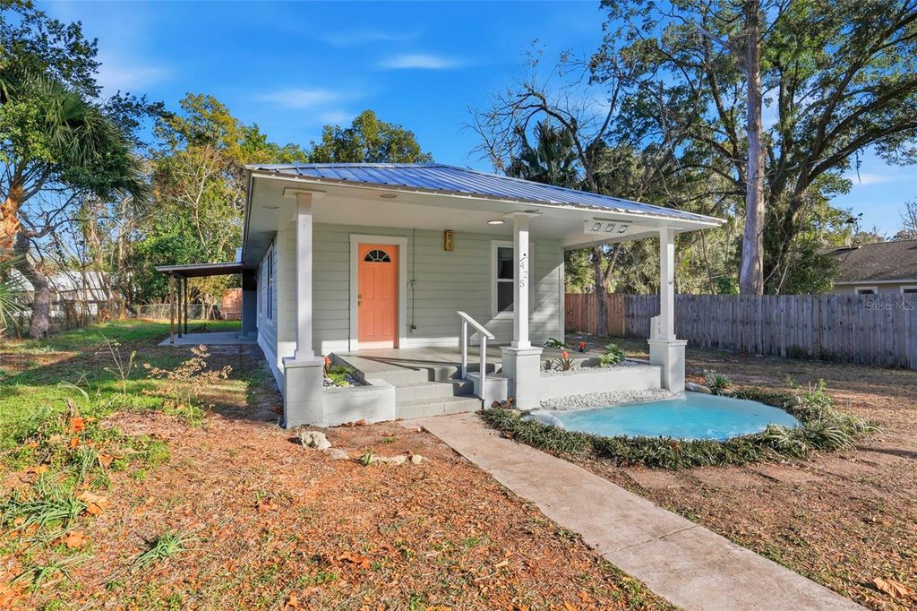 Photo of 425 SE 2nd Street, Williston, FL 32696 (MLS # GC537091)