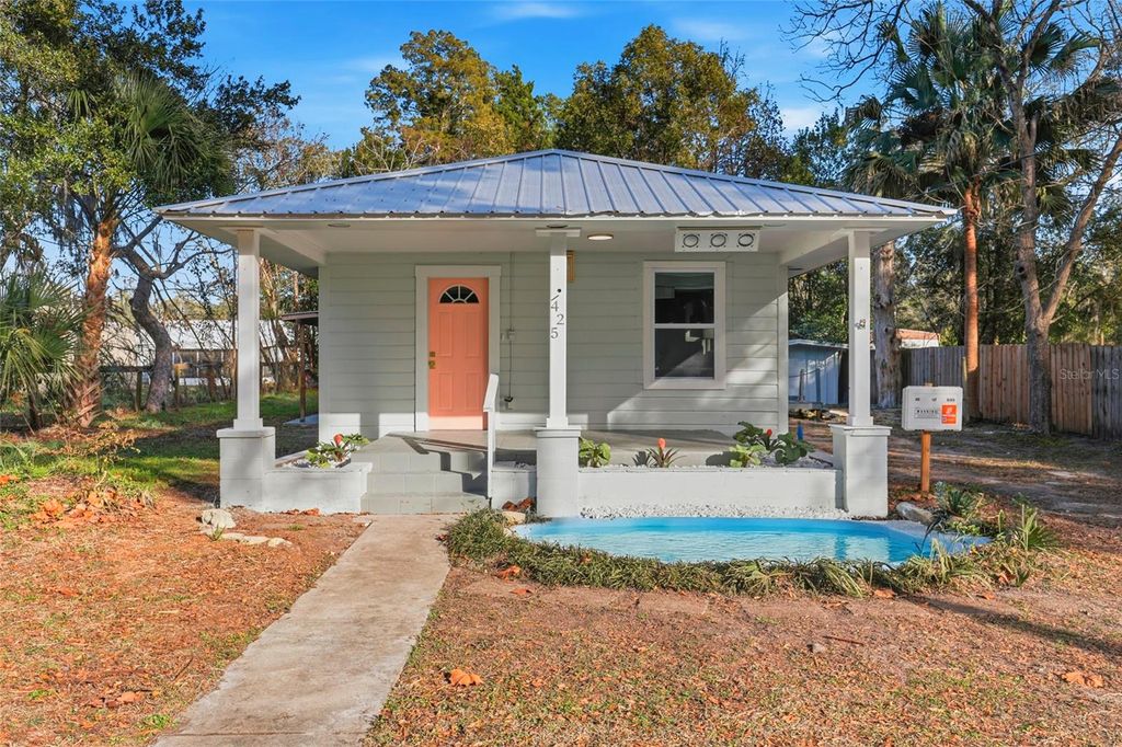 Photo of 425 SE 2nd Street, Williston, FL 32696 (MLS # GC537091)