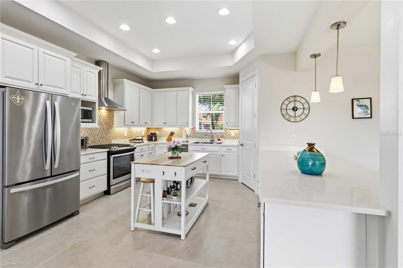 A RESUB OF A POR OF APOLLO - Residential