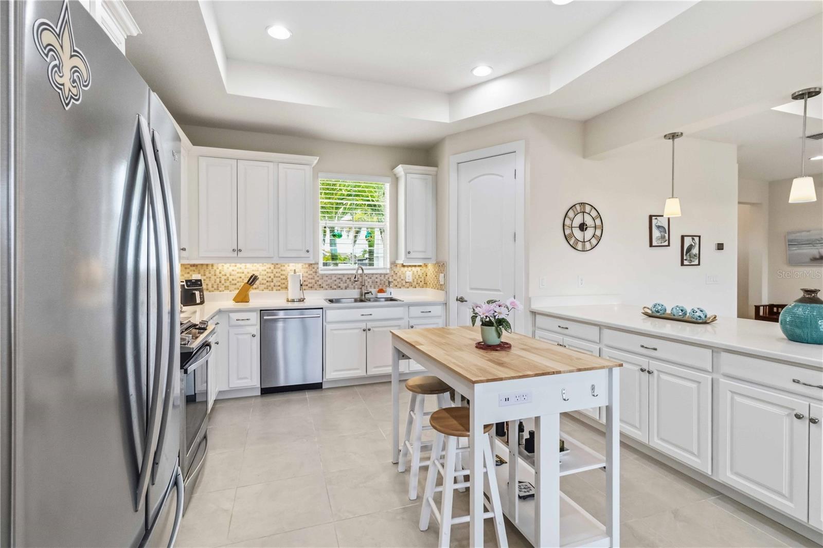 A RESUB OF A POR OF APOLLO - Residential