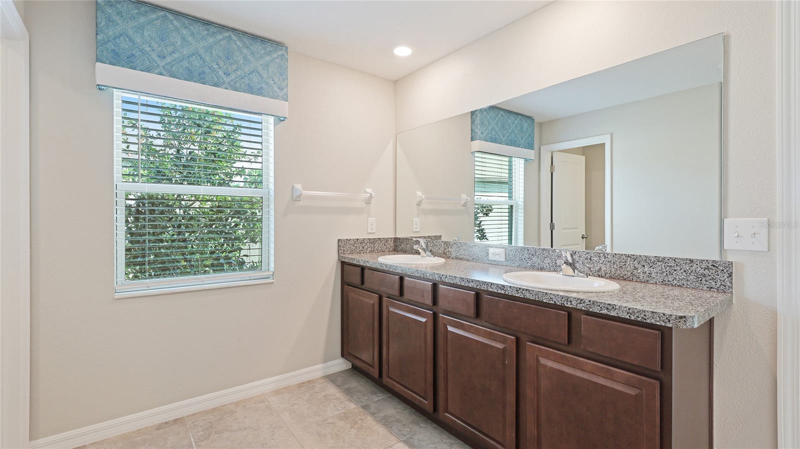 TREVESTA PH IIB - Residential Lease