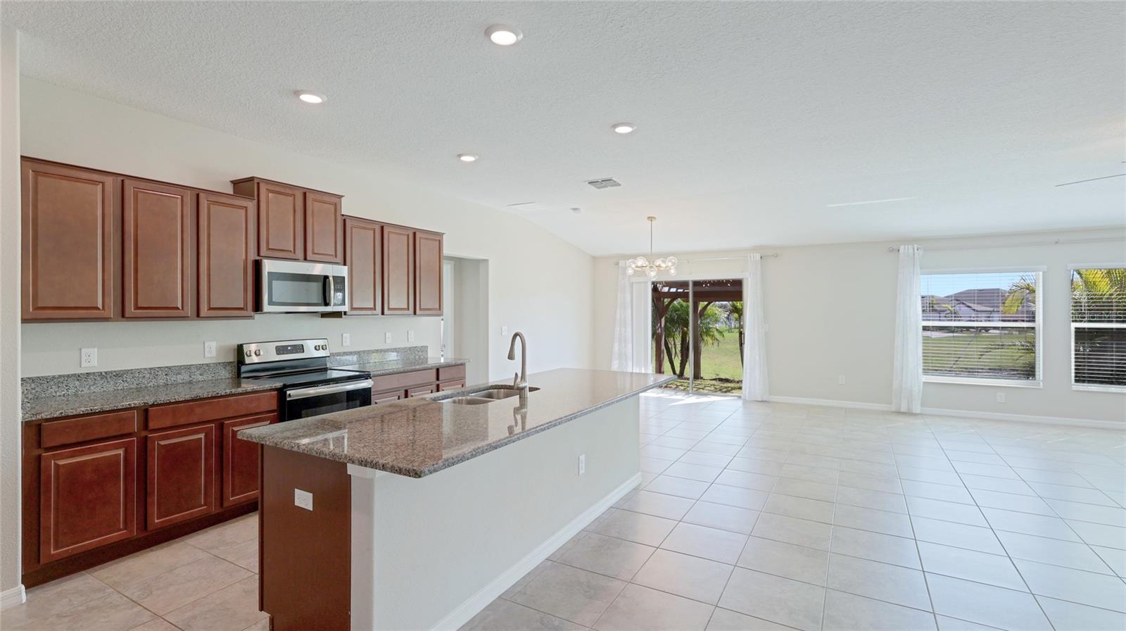 TREVESTA PH IIB - Residential Lease