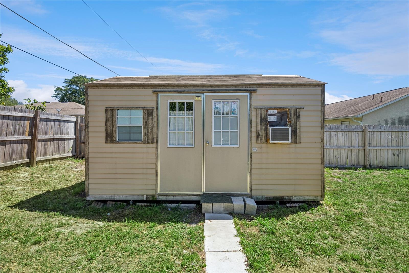 DELTONA LAKES UNIT 32 - Residential