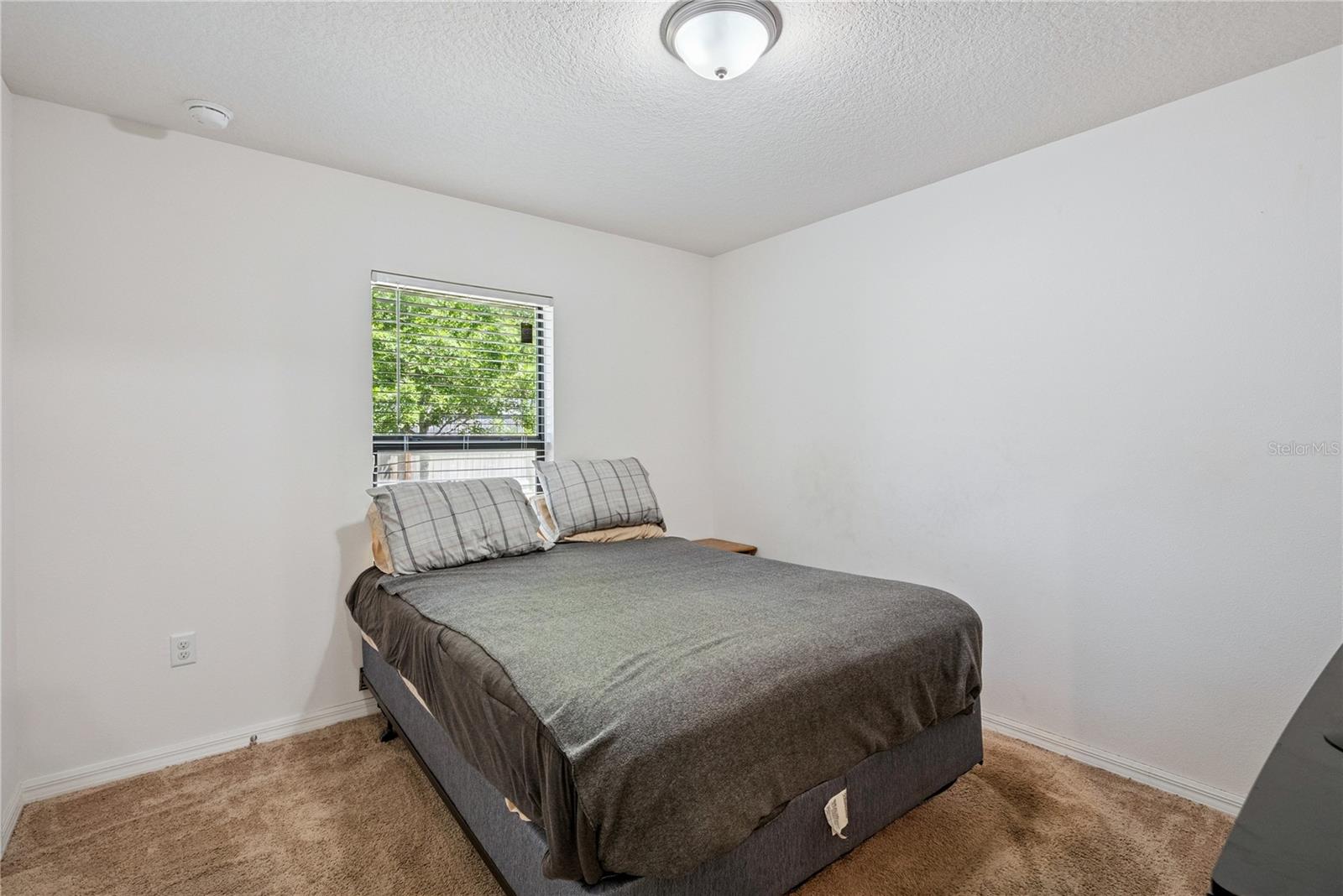 DELTONA LAKES UNIT 32 - Residential