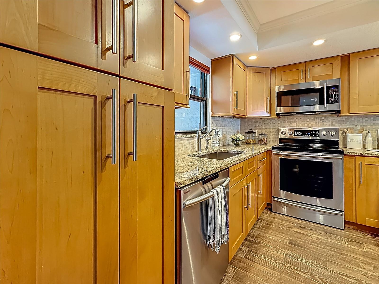 105 4TH AVENUE NE 426