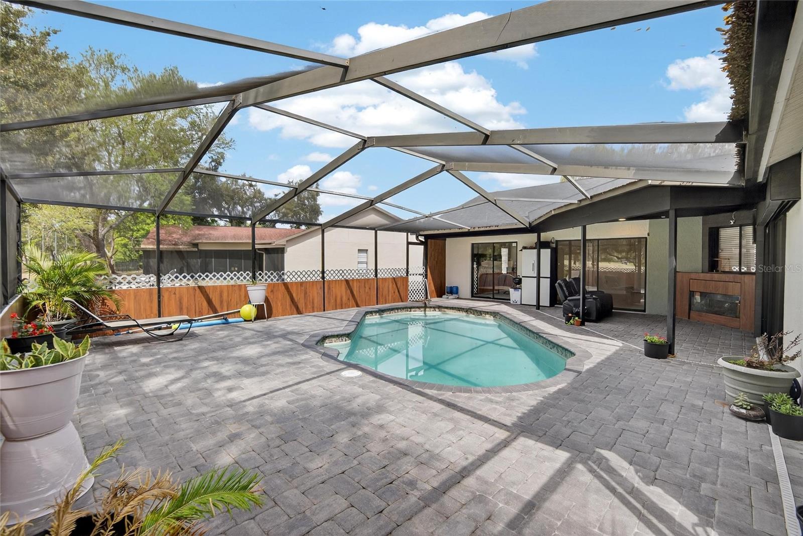 CLUBHOUSE ESTATES AT SUMMERFIE - Residential