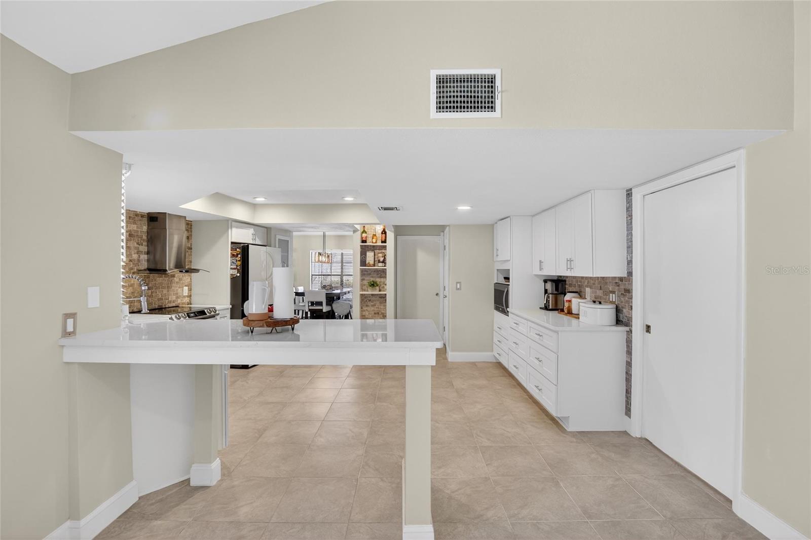 CLUBHOUSE ESTATES AT SUMMERFIE - Residential