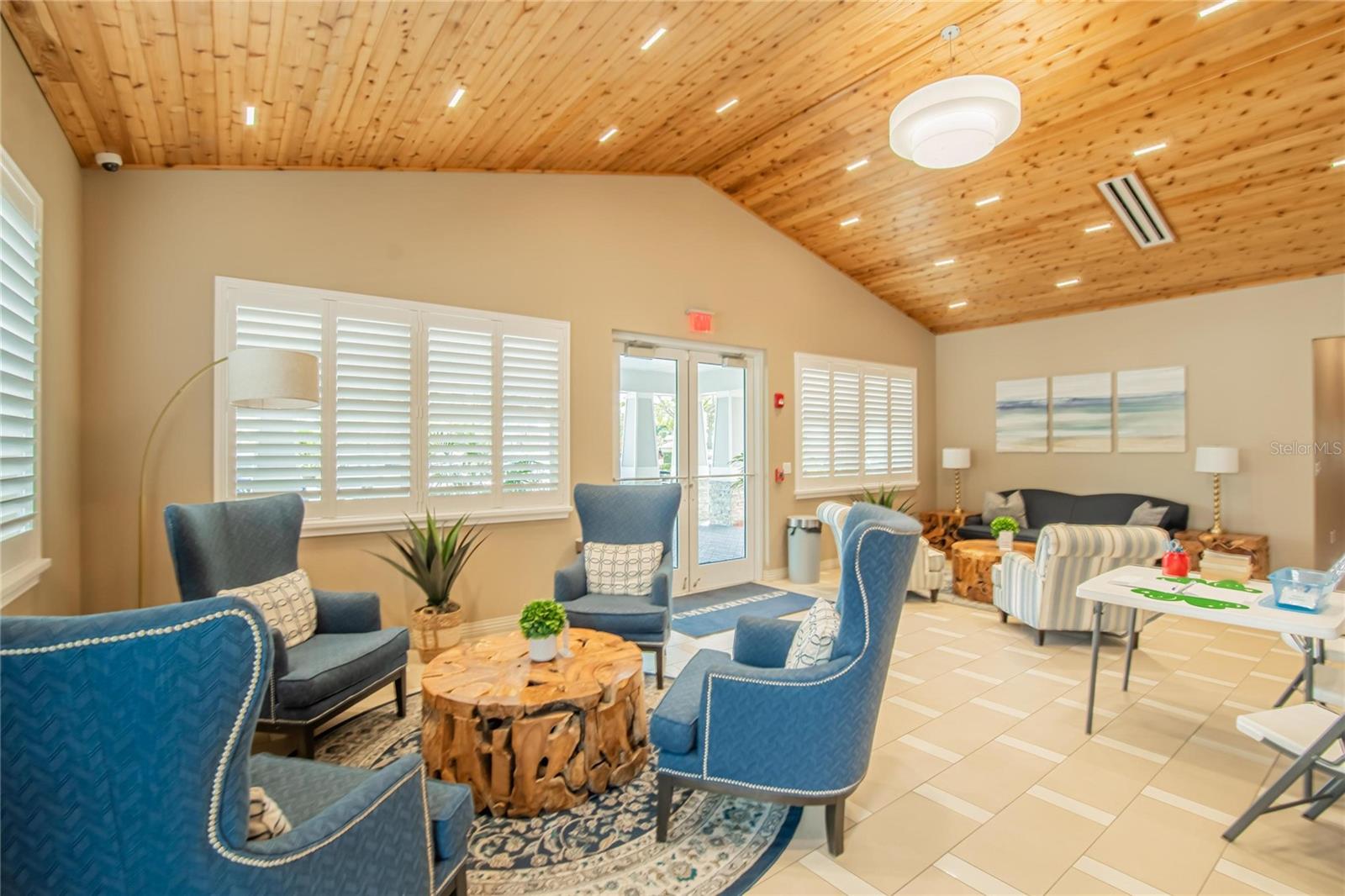 CLUBHOUSE ESTATES AT SUMMERFIE - Residential