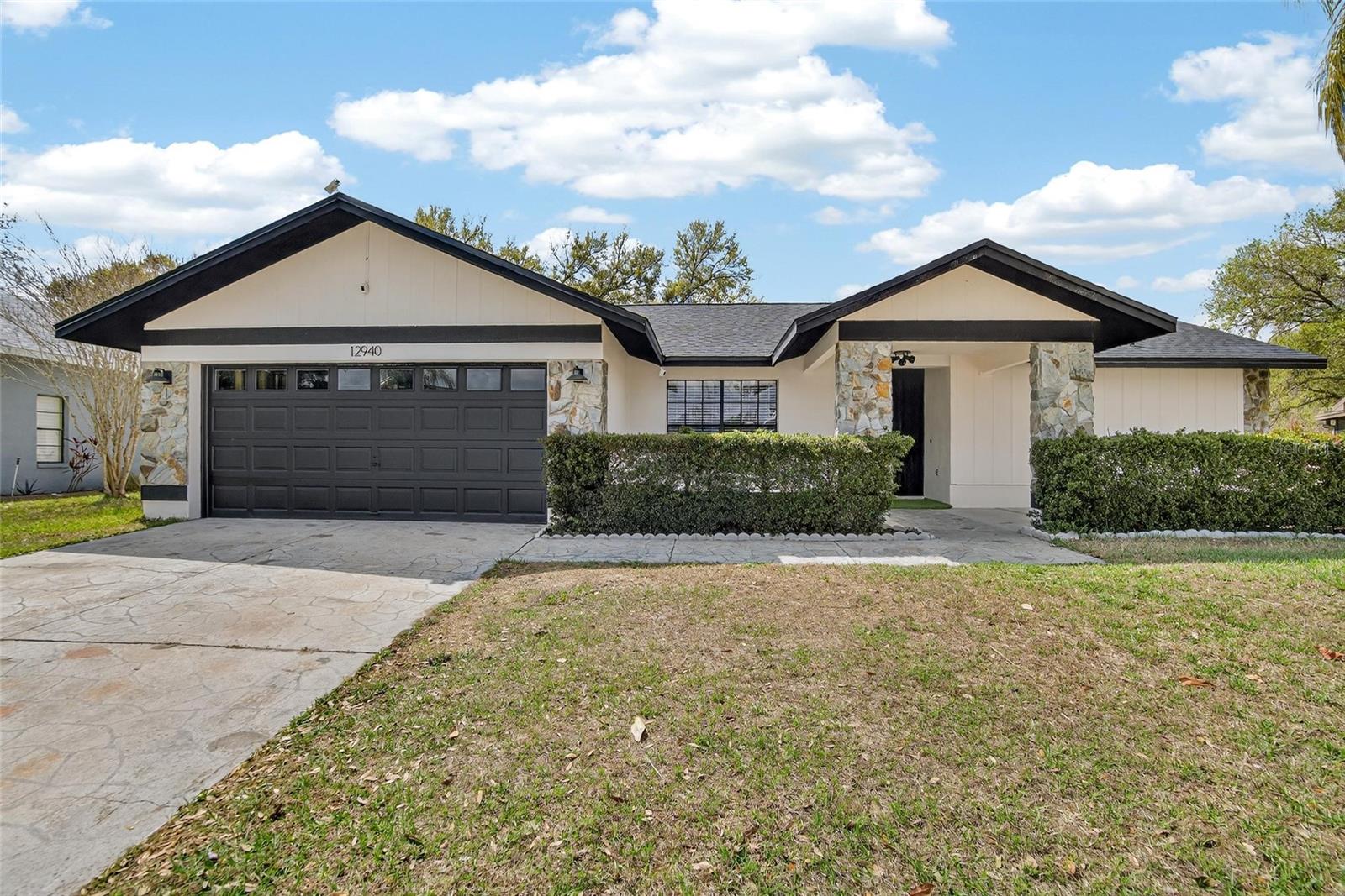 CLUBHOUSE ESTATES AT SUMMERFIE - Residential