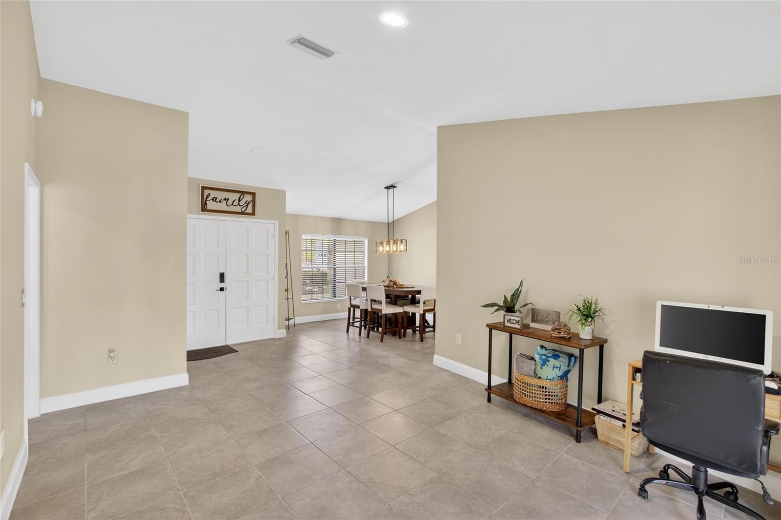 CLUBHOUSE ESTATES AT SUMMERFIE - Residential