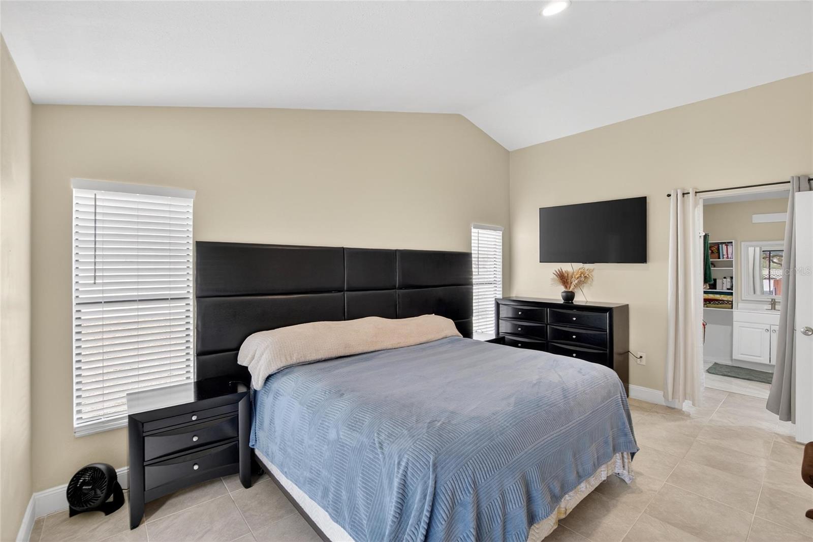 CLUBHOUSE ESTATES AT SUMMERFIE - Residential