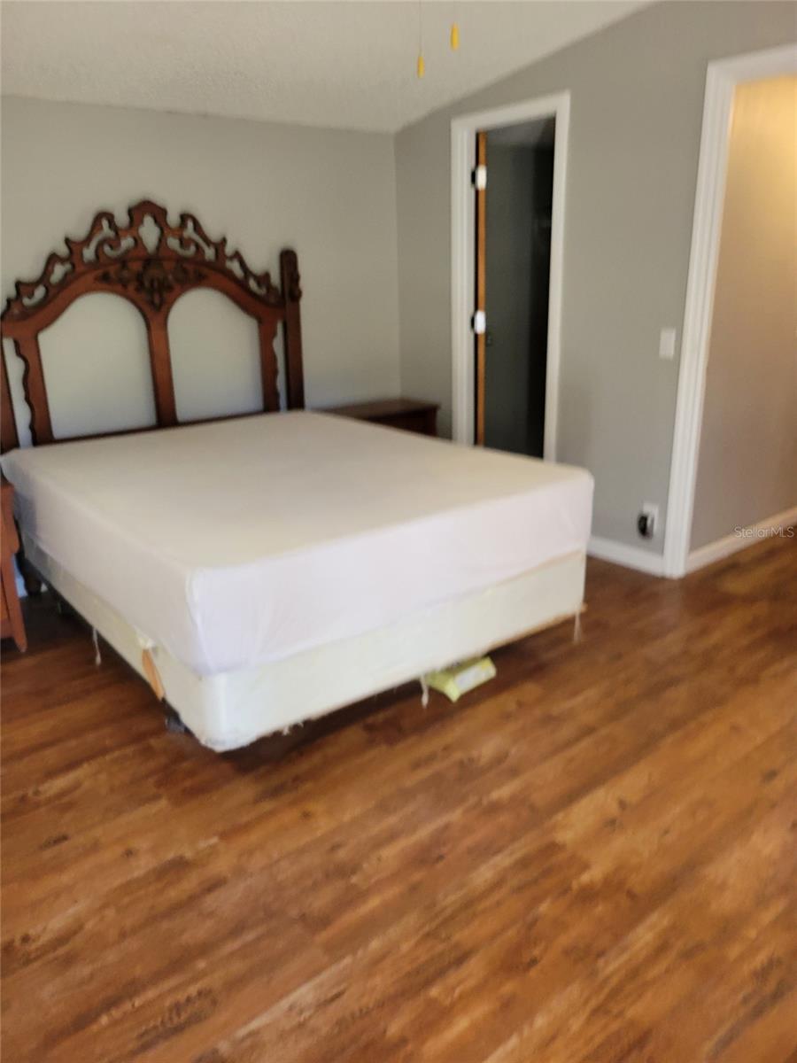 GULF COAST ACRES - Residential