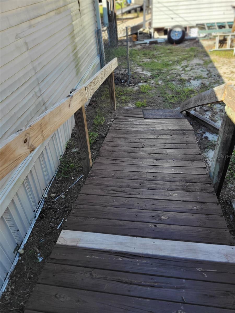 GULF COAST ACRES - Residential