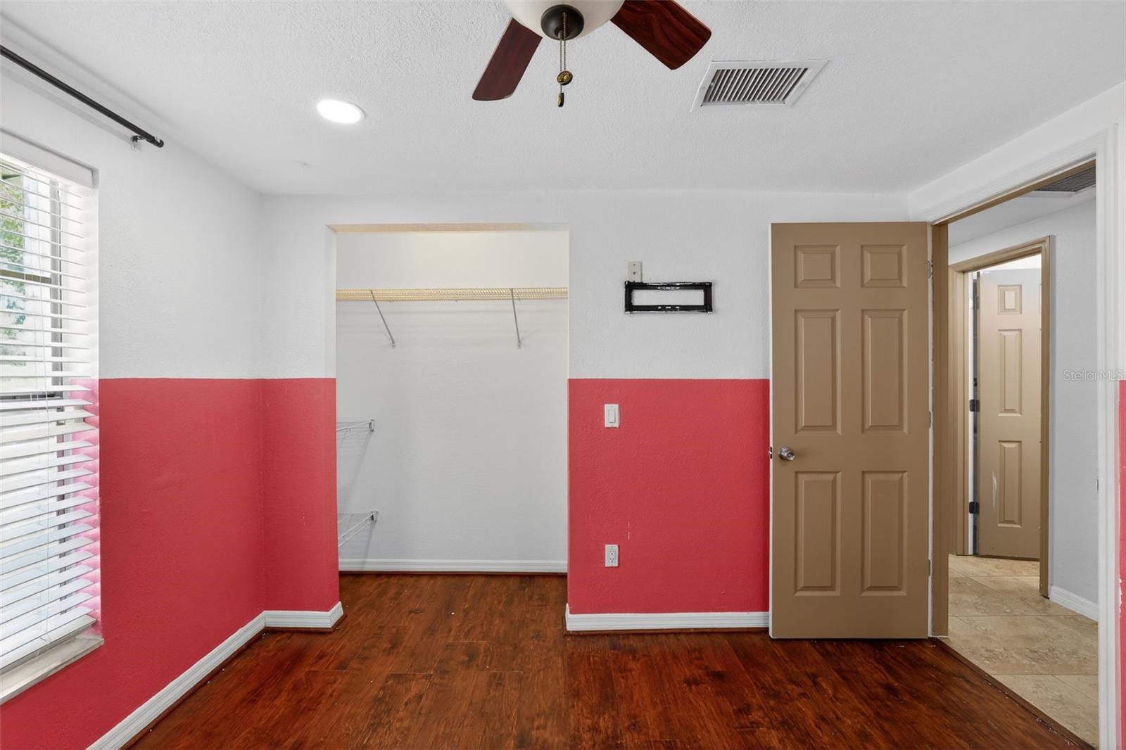 ZEPHYRHILLS COLONY CO - Residential Lease