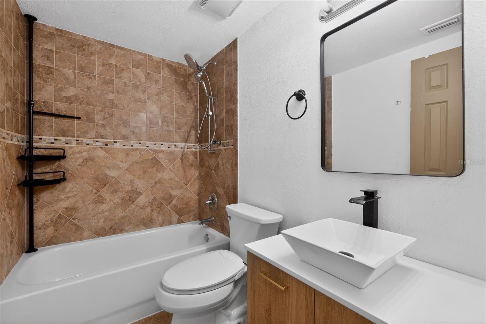 ZEPHYRHILLS COLONY CO - Residential Lease