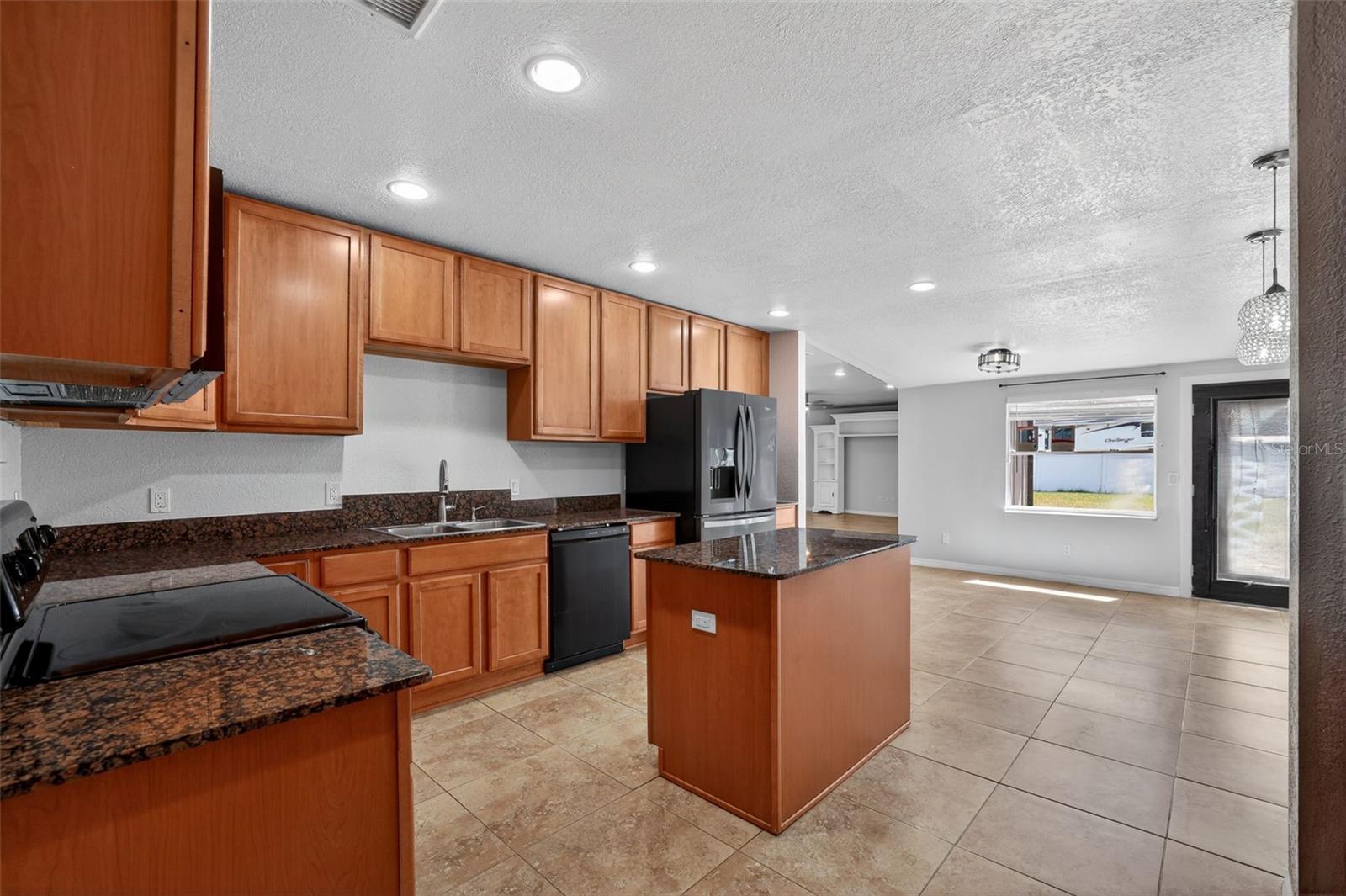 ZEPHYRHILLS COLONY CO - Residential Lease
