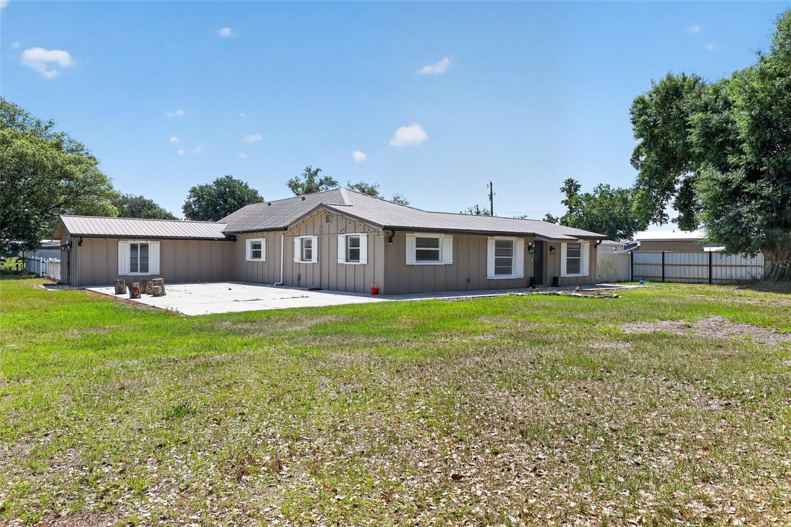 ZEPHYRHILLS COLONY CO - Residential Lease