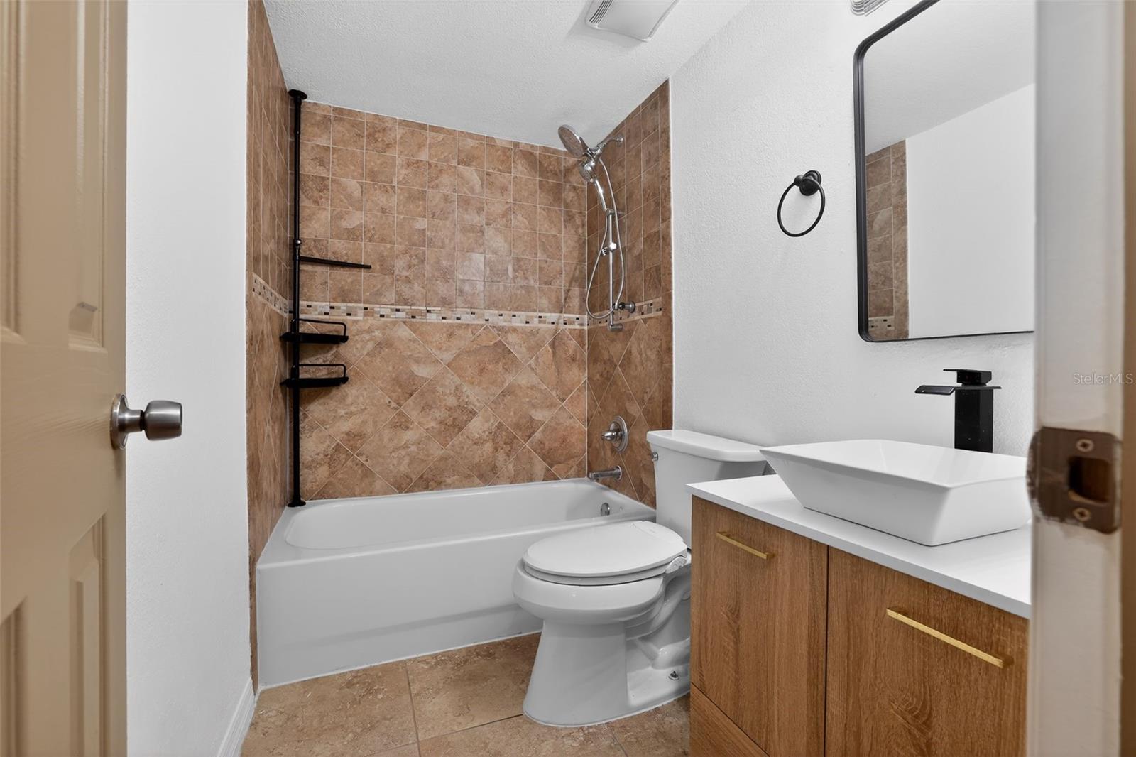 ZEPHYRHILLS COLONY CO - Residential Lease