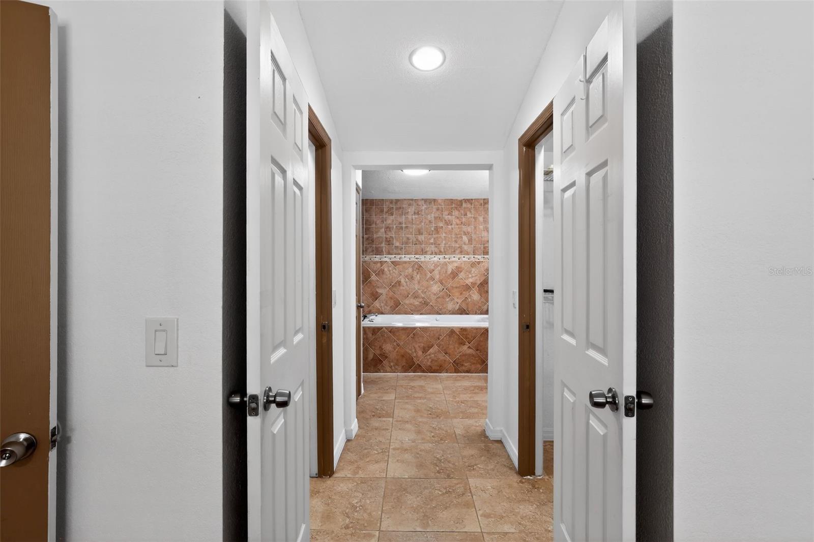 ZEPHYRHILLS COLONY CO - Residential Lease