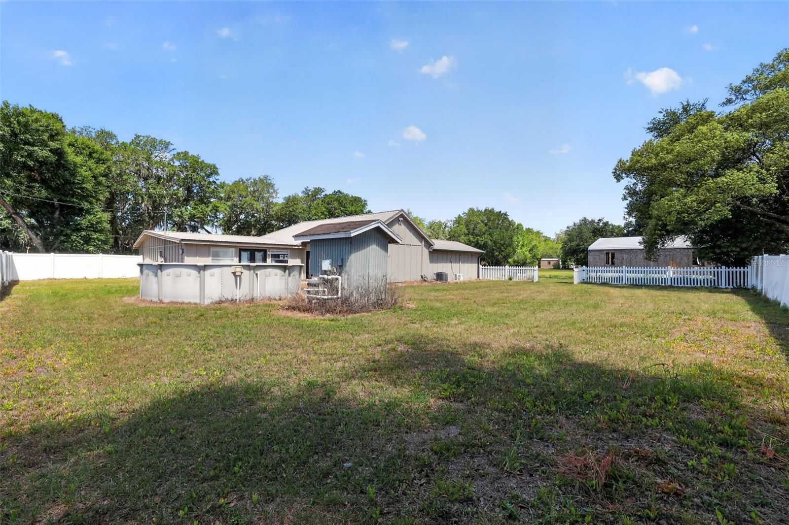 ZEPHYRHILLS COLONY CO - Residential Lease