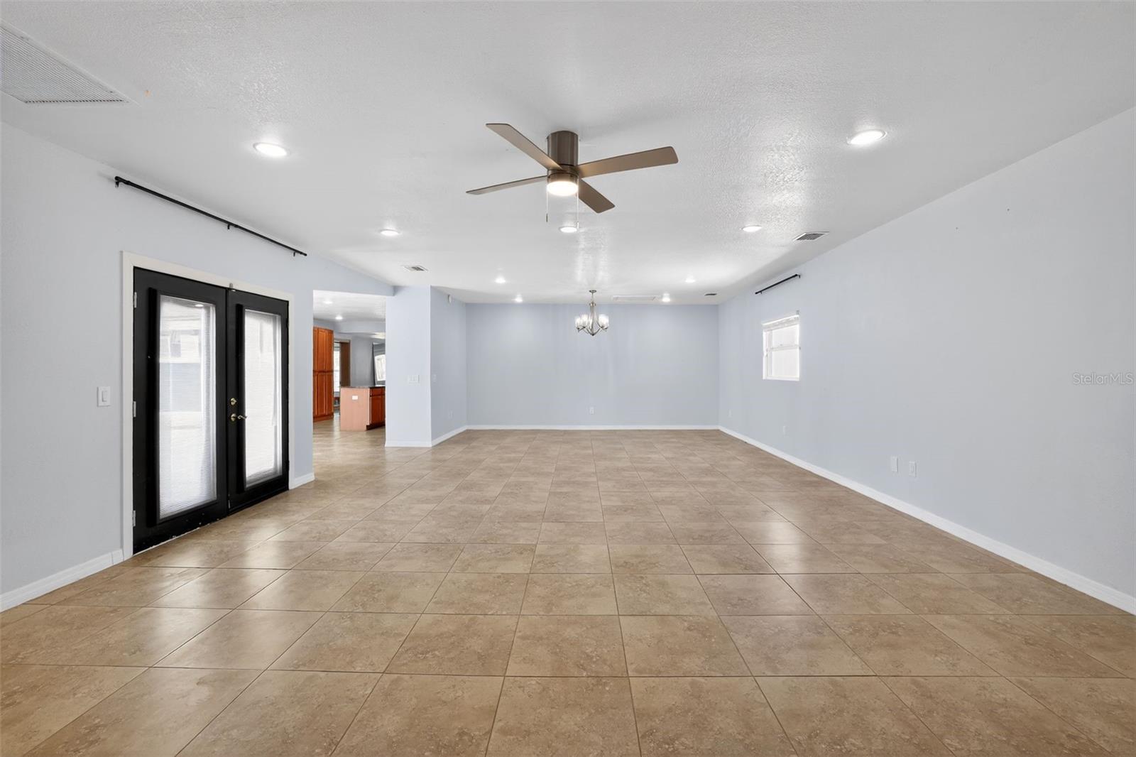 ZEPHYRHILLS COLONY CO - Residential Lease