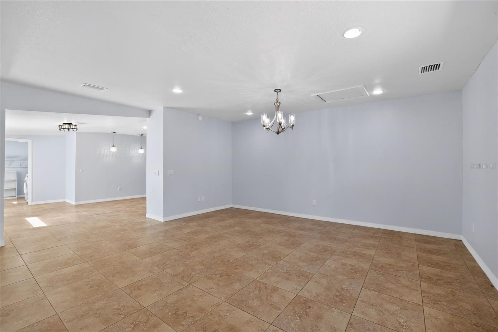 ZEPHYRHILLS COLONY CO - Residential Lease