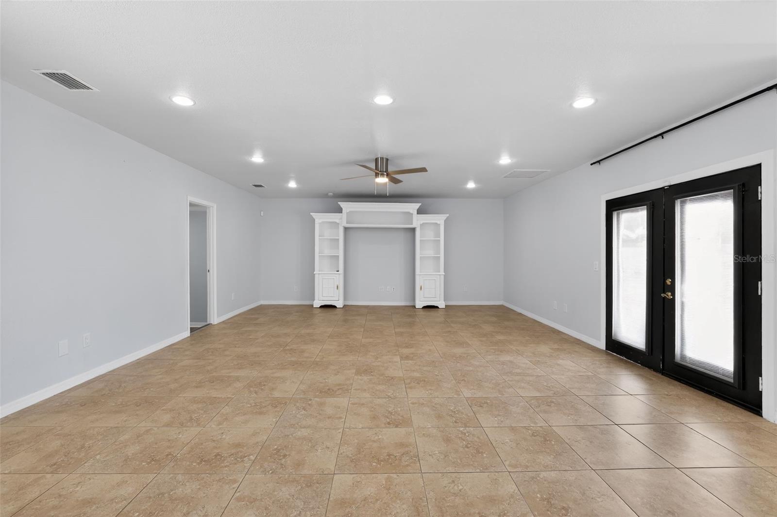 ZEPHYRHILLS COLONY CO - Residential Lease