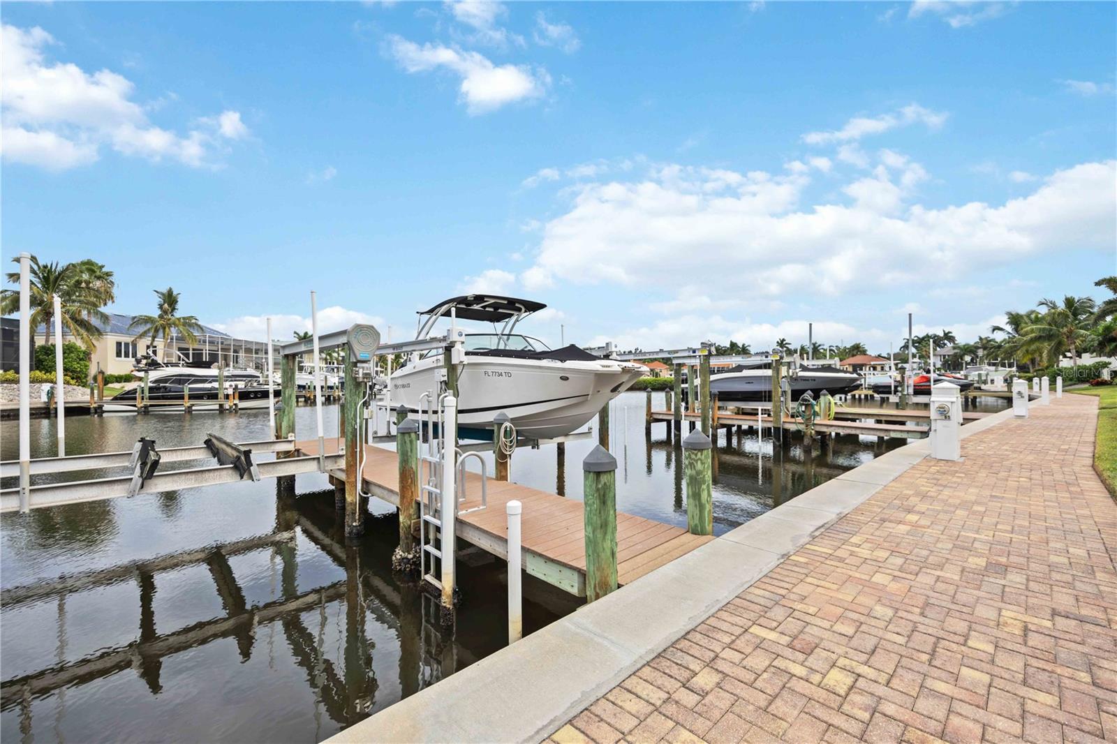 HARBOUR LANDINGS - Residential