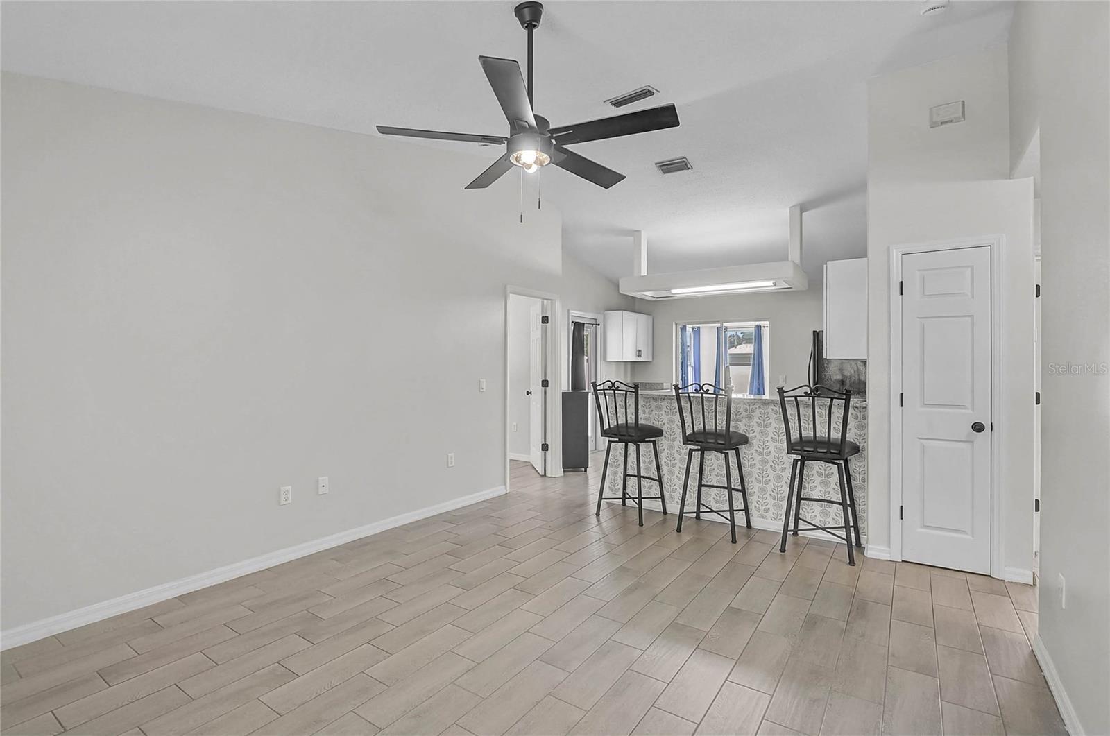 879 NANTUCKET ROAD