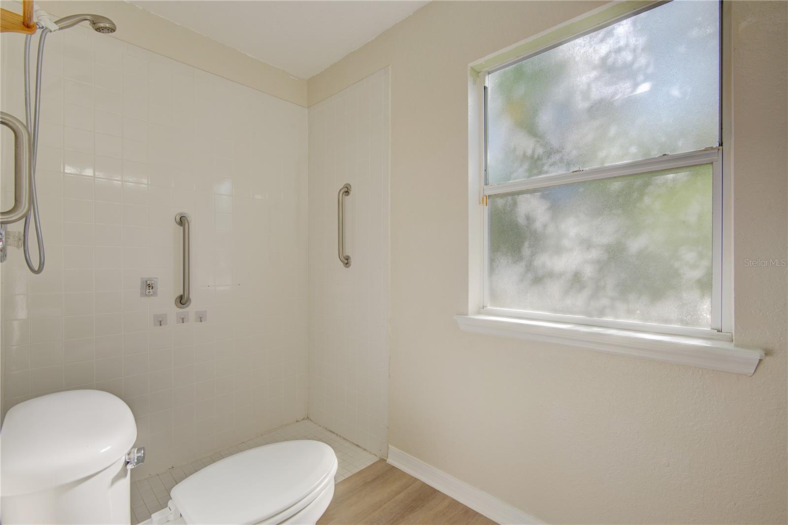 WOODSOND COVE - Residential