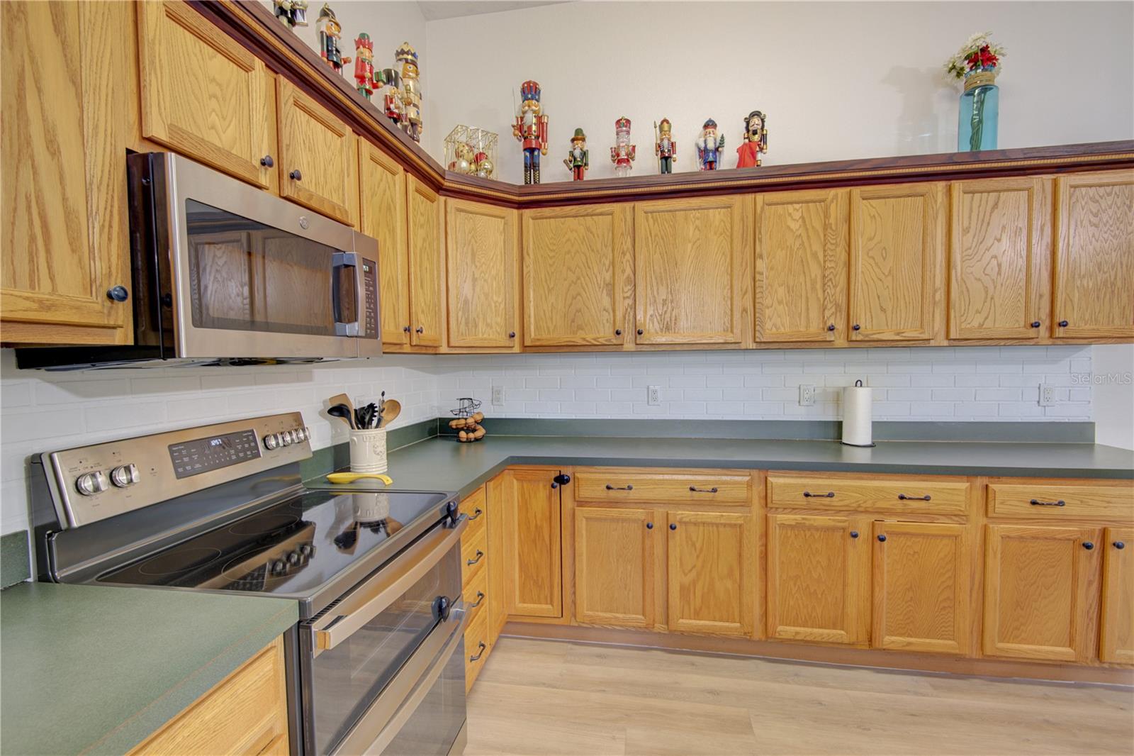 WOODSOND COVE - Residential