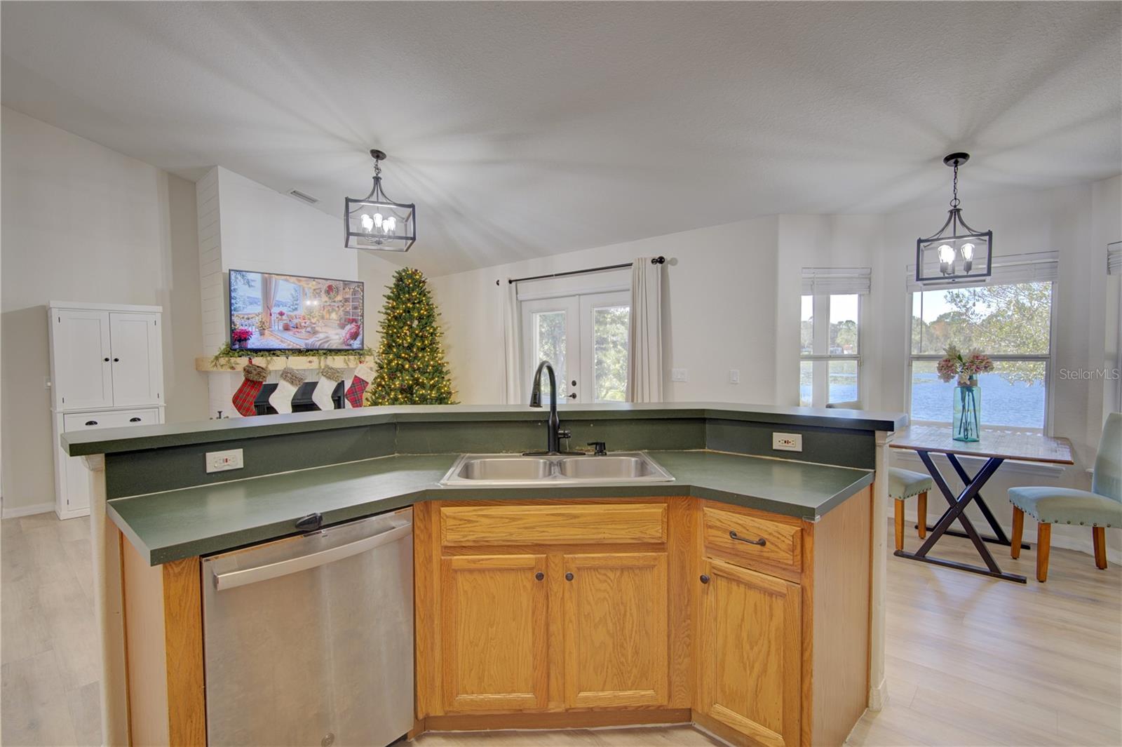 WOODSOND COVE - Residential