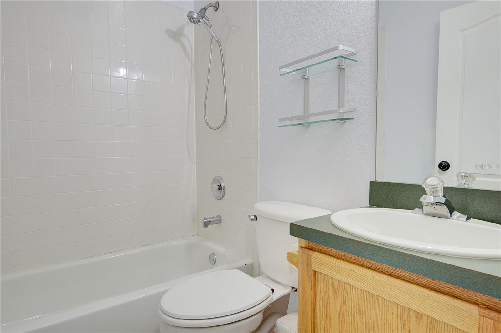 WOODSOND COVE - Residential