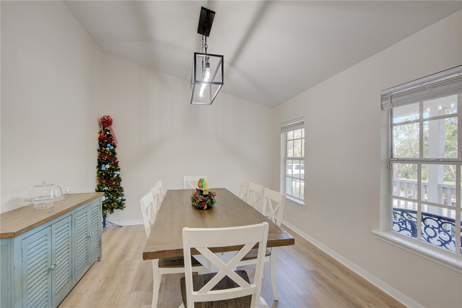 WOODSOND COVE - Residential