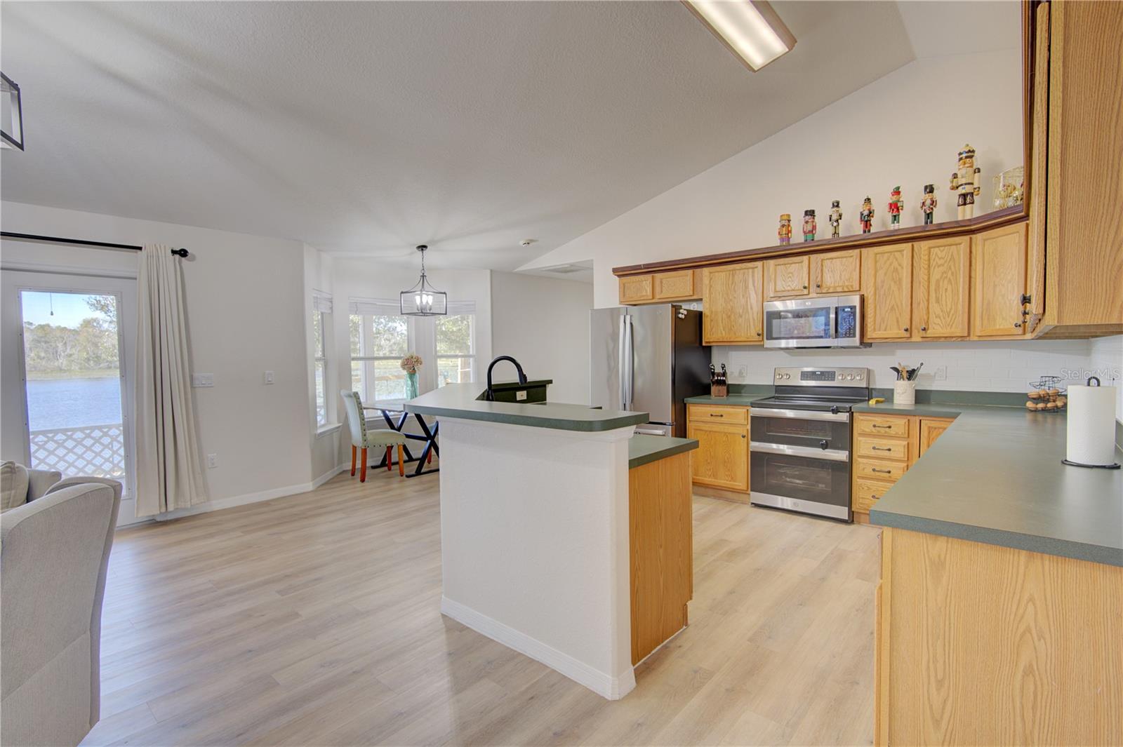 WOODSOND COVE - Residential