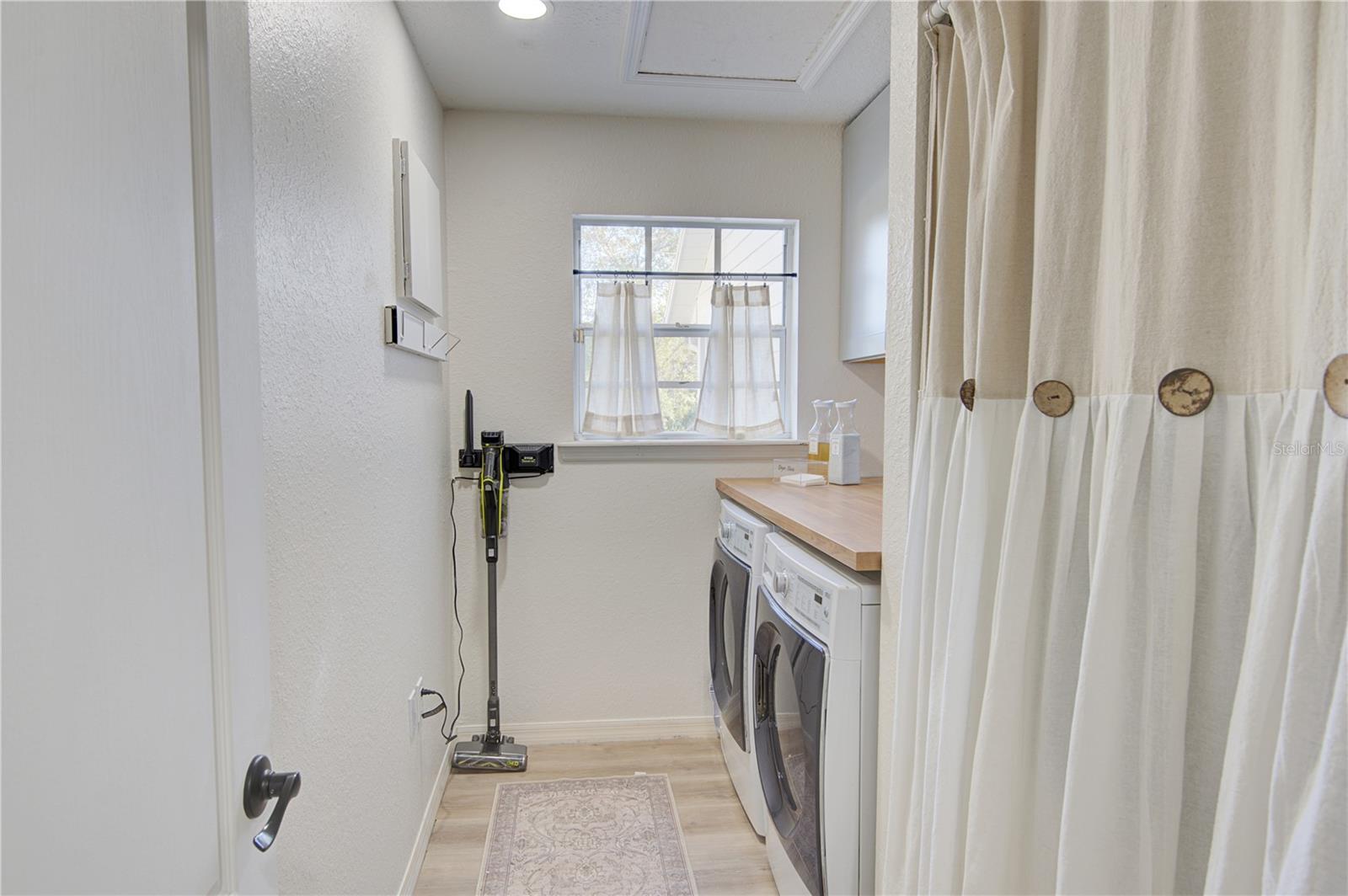 WOODSOND COVE - Residential