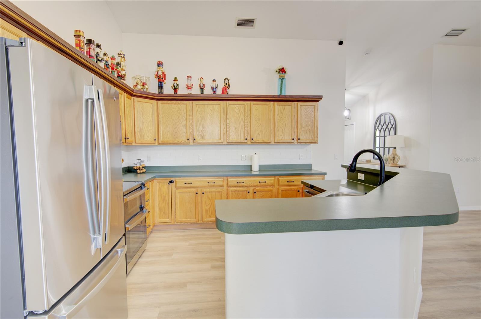 WOODSOND COVE - Residential