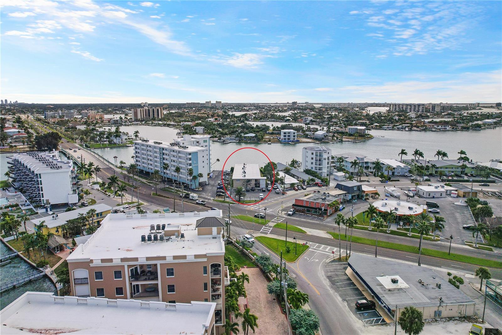 OUTRIGGER THE CONDO - Residential