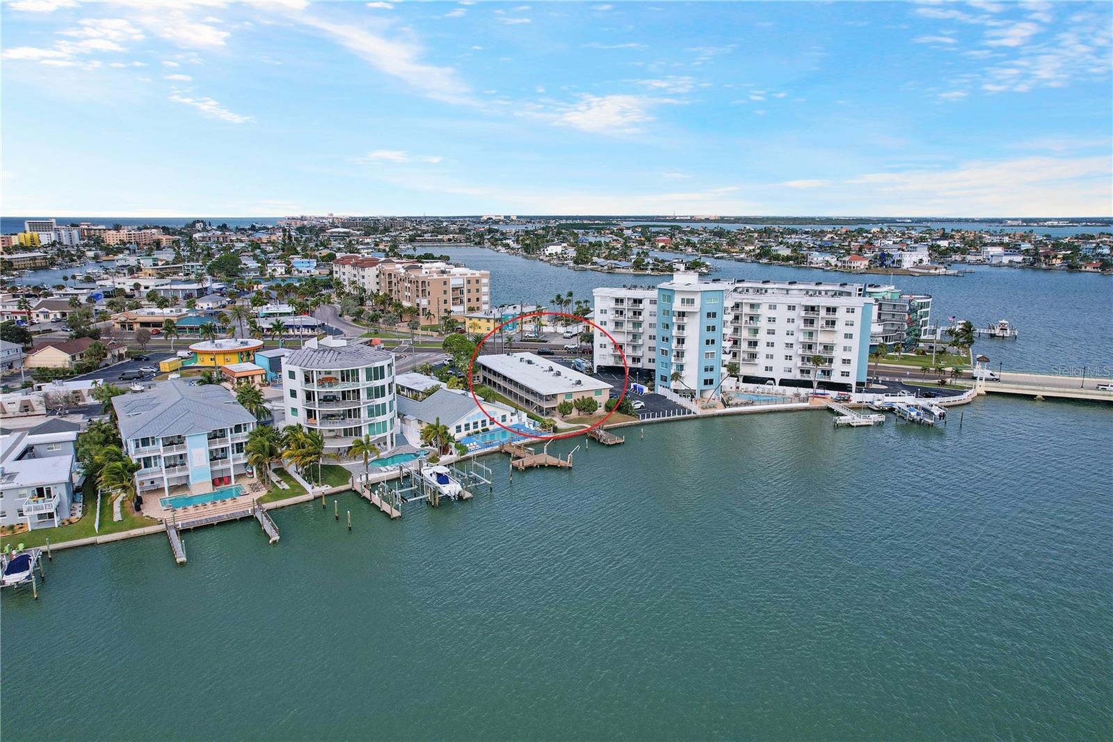 OUTRIGGER THE CONDO - Residential